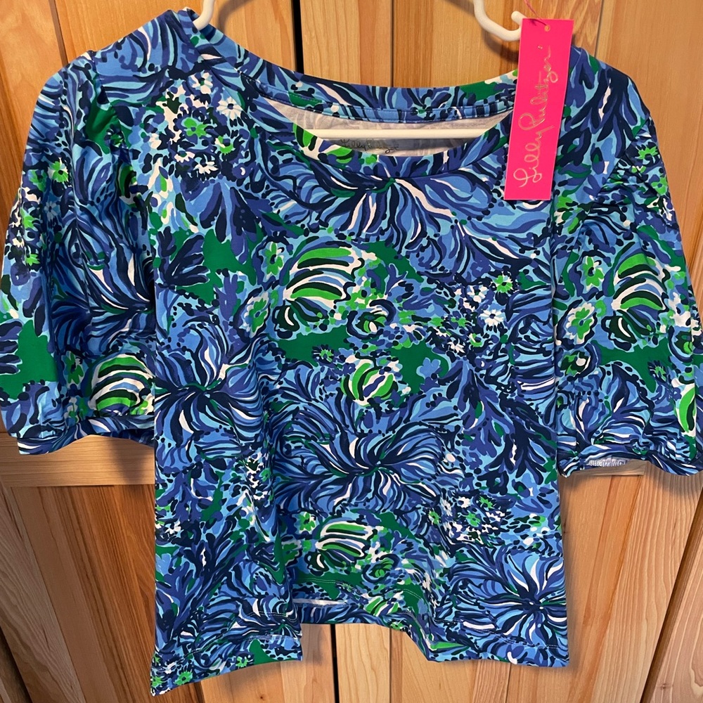 Brand new with tags Lilly Pulitzer size XL Rhett knit top.